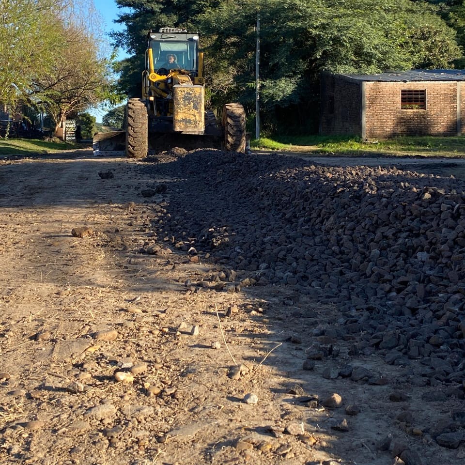 Avanzan los trabajos de mejora y mantenimiento de calles en Barrio Feria